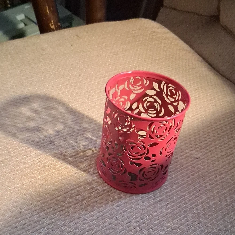 Rose Cutout Metal Pen/pencil Holder - Pink